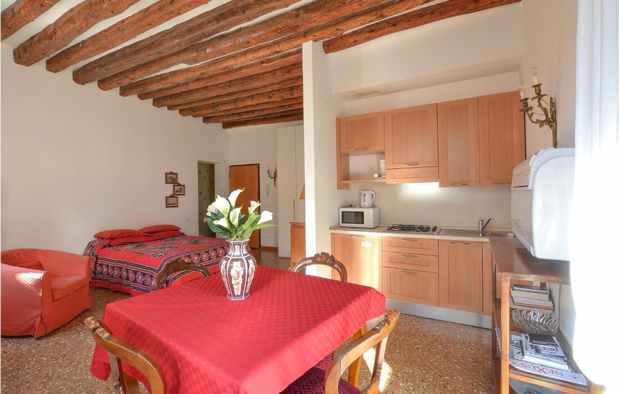 Stunning Apartment In Venezia With Kitchenette Экстерьер фото