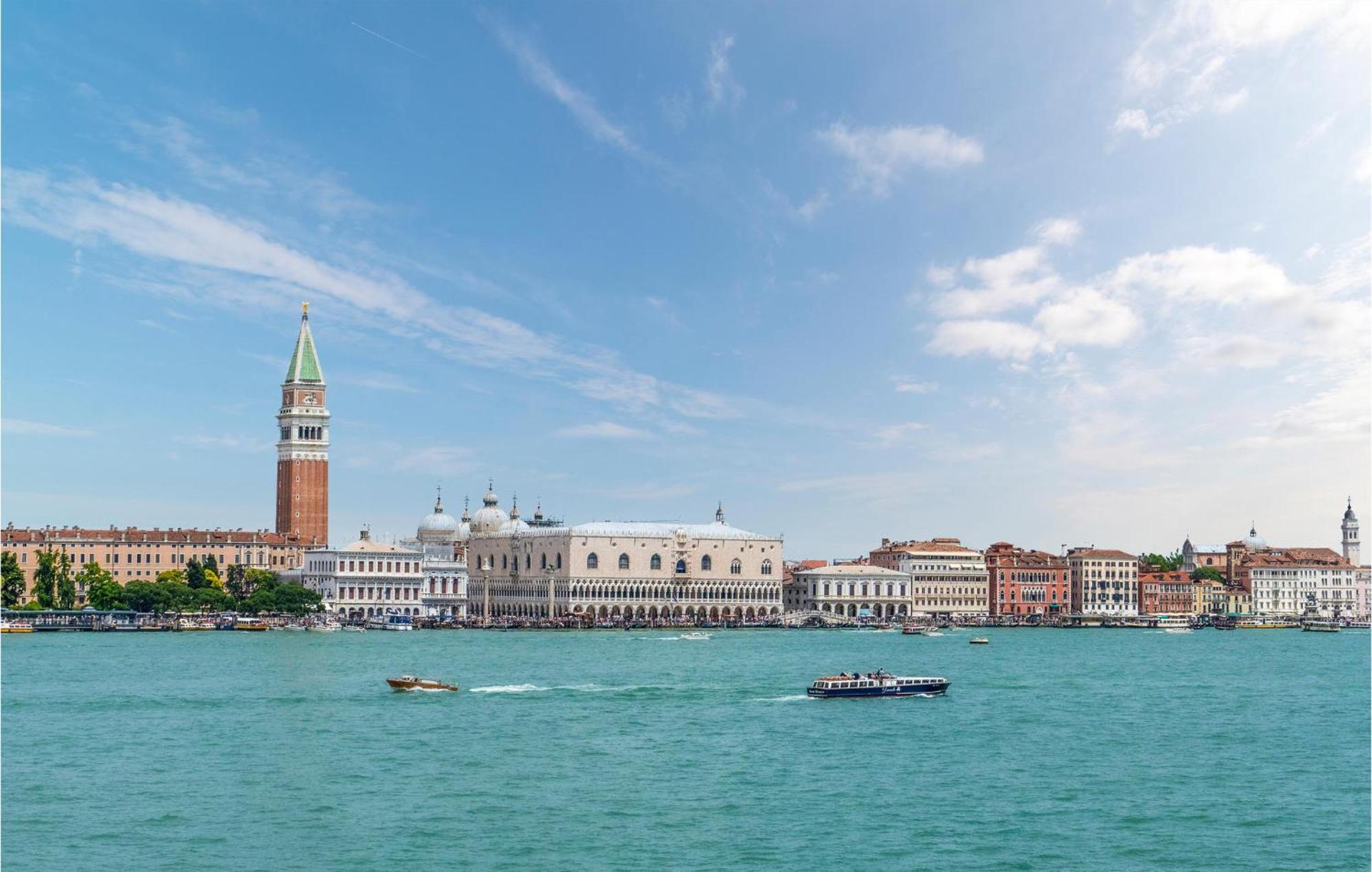 Stunning Apartment In Venezia With Kitchenette Экстерьер фото
