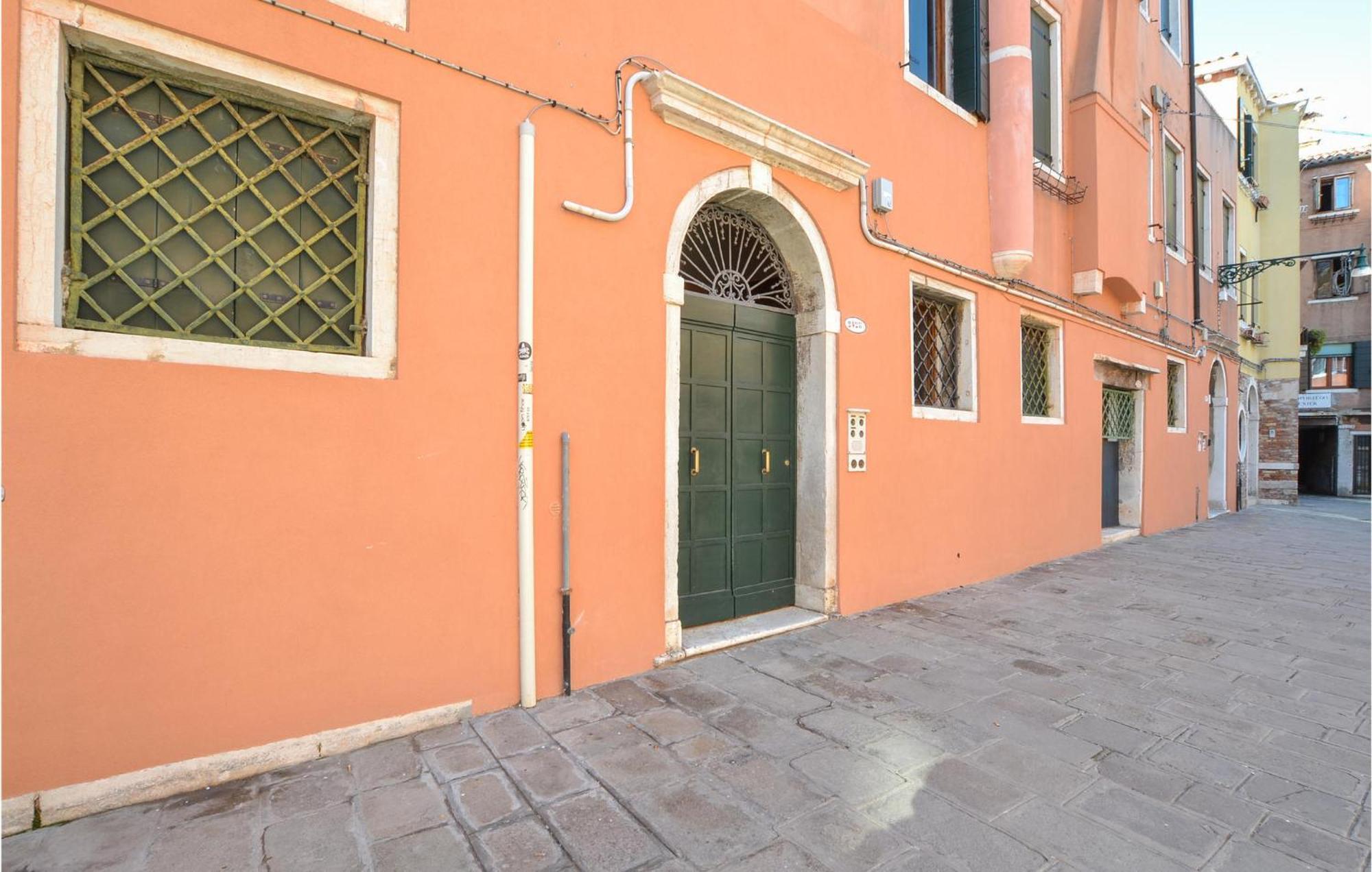 Stunning Apartment In Venezia With Kitchenette Экстерьер фото